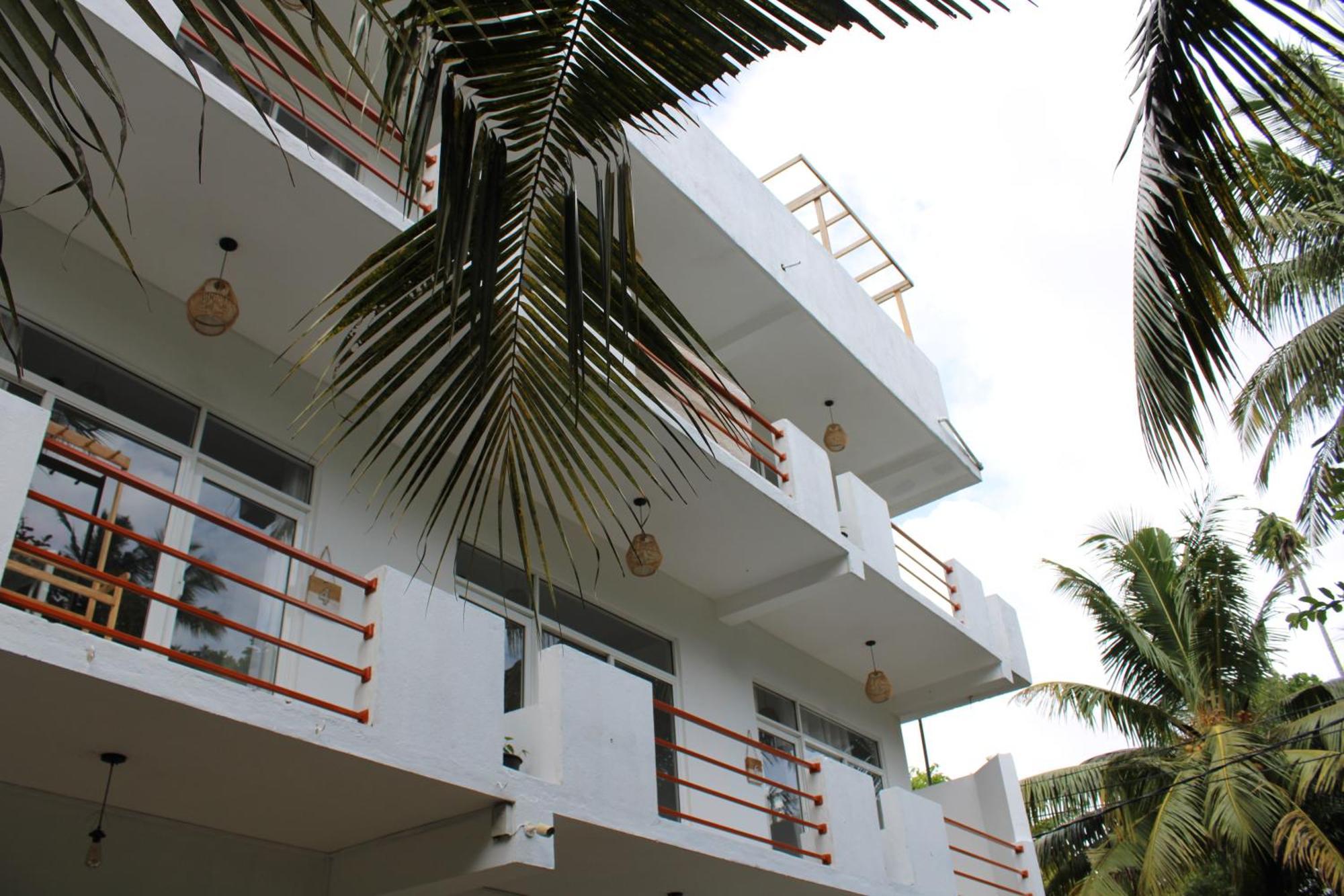 Sun & Moon Hostel Mirissa Esterno foto
